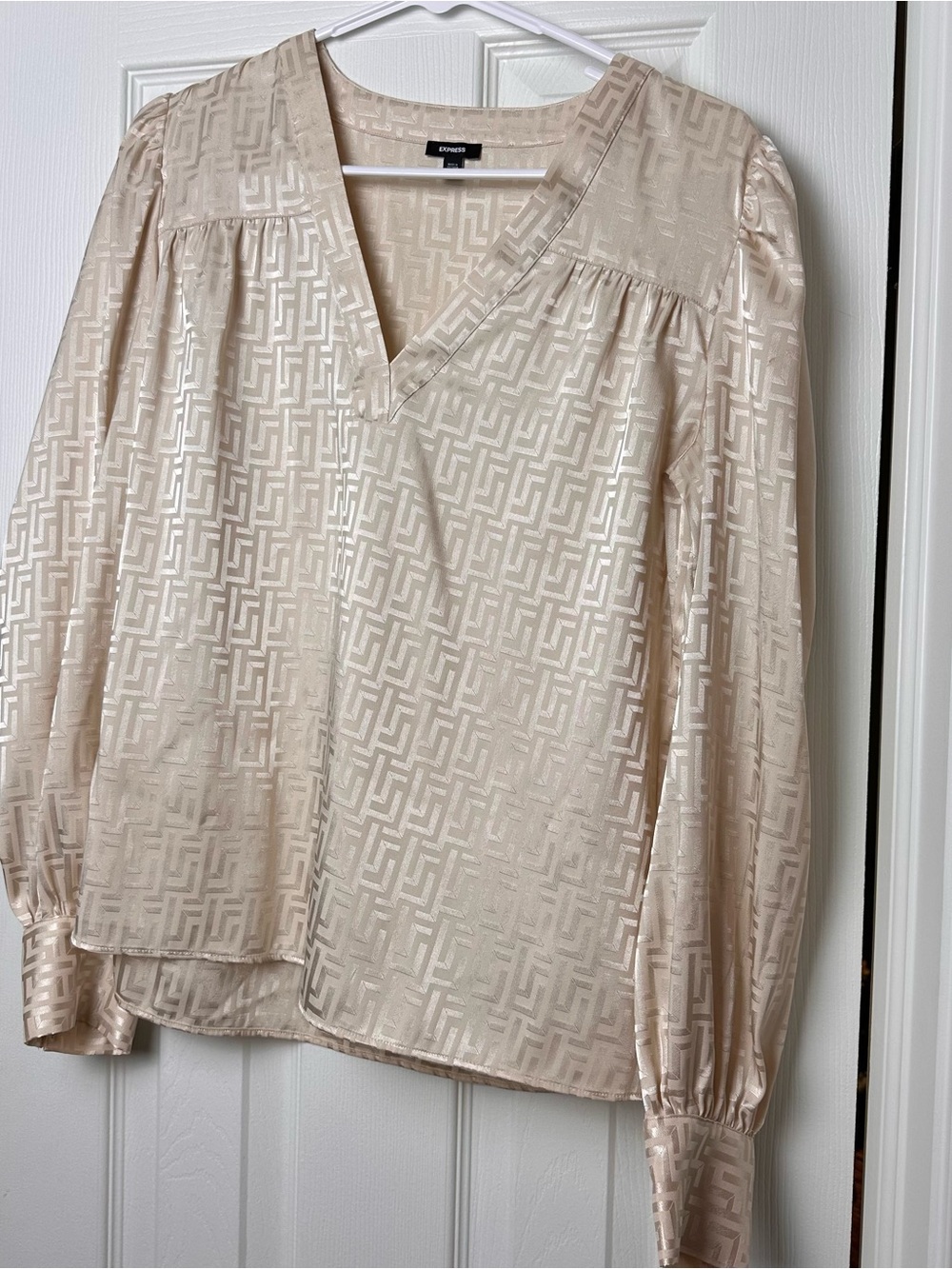 Express Cream Satin V-Neck Jacquard Blouse